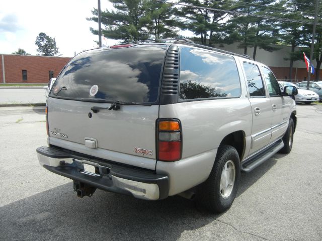 GMC Yukon XL 2005 photo 4