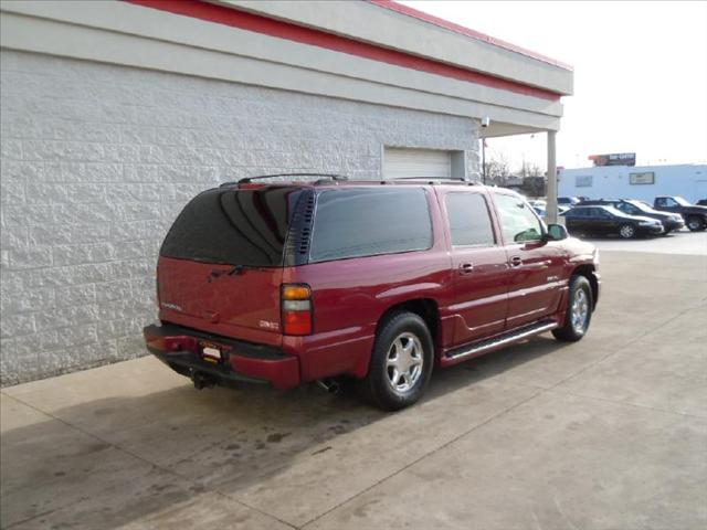 GMC Yukon XL 2005 photo 3