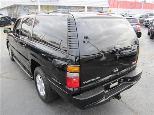 GMC Yukon XL 2005 photo 5