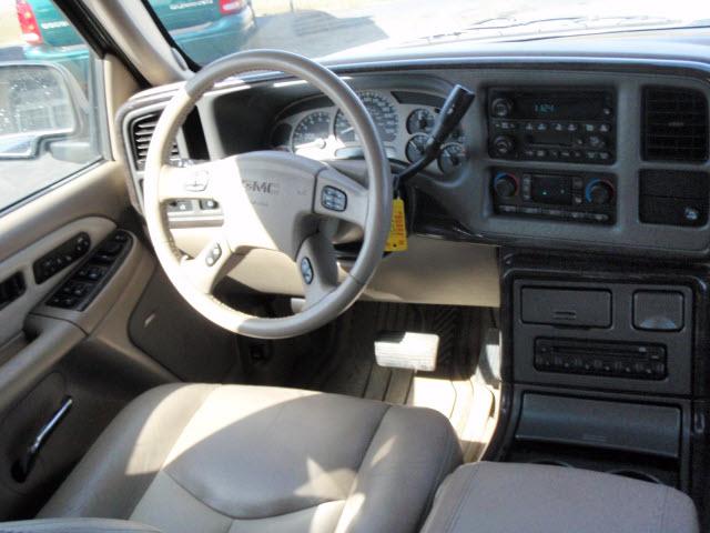 GMC Yukon XL 2005 photo 5