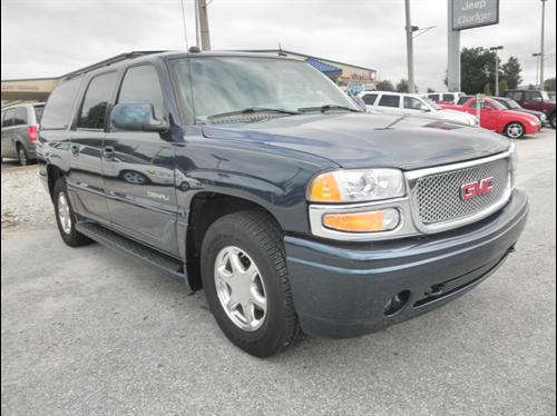 GMC Yukon XL 2005 photo 2