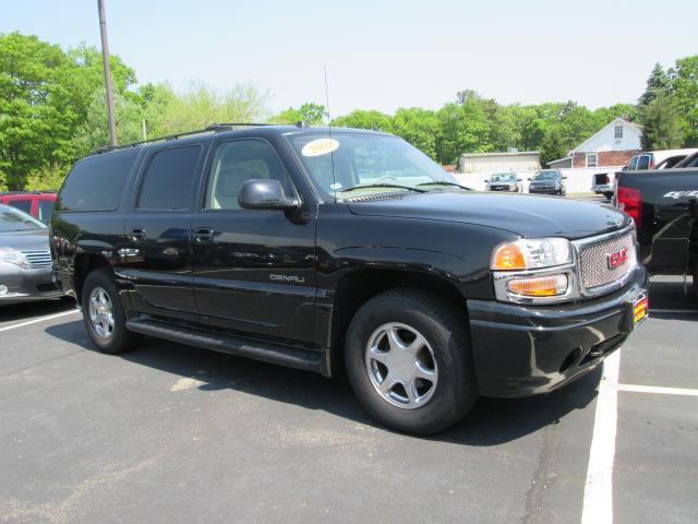 GMC Yukon XL 2005 photo 4