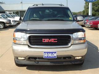 GMC Yukon XL 2005 photo 2