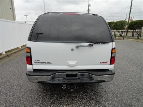 GMC Yukon XL 2005 photo 4