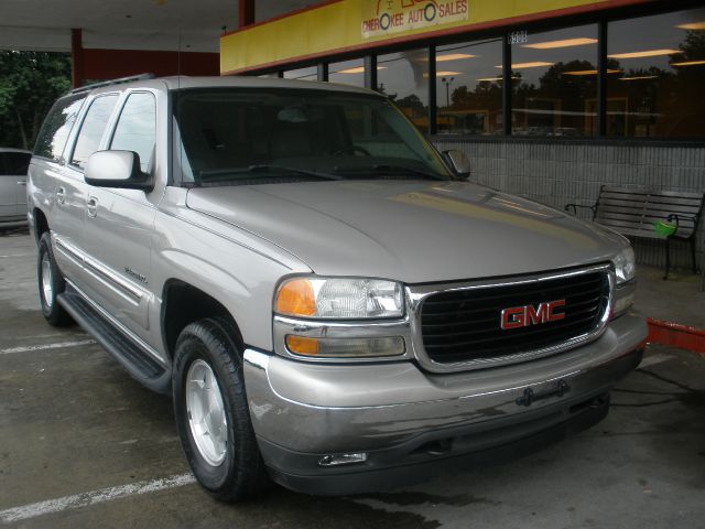 GMC Yukon XL 2005 photo 3