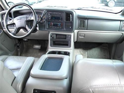 GMC Yukon XL 2005 photo 1