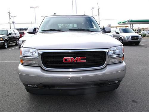 GMC Yukon XL 2005 photo 3