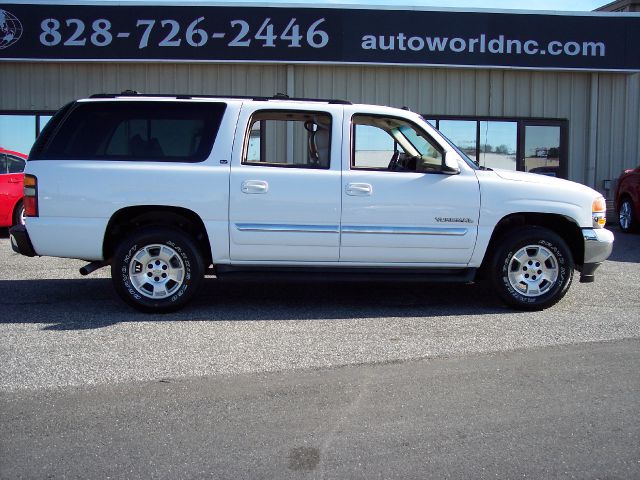 GMC Yukon XL 2005 photo 4