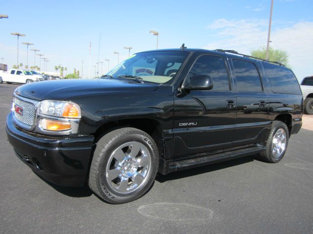 GMC Yukon XL 2006 photo 3