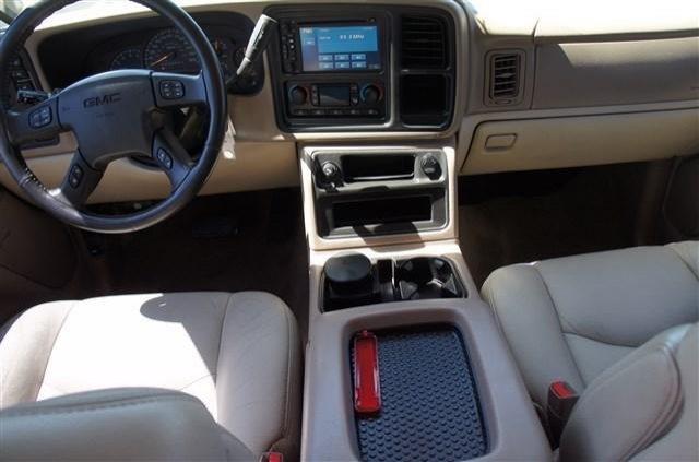 GMC Yukon XL 2006 photo 1