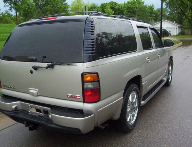 GMC Yukon XL 2006 photo 21