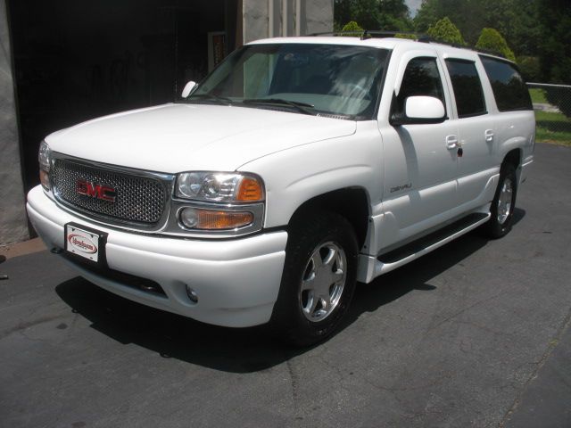 GMC Yukon XL 2006 photo 14