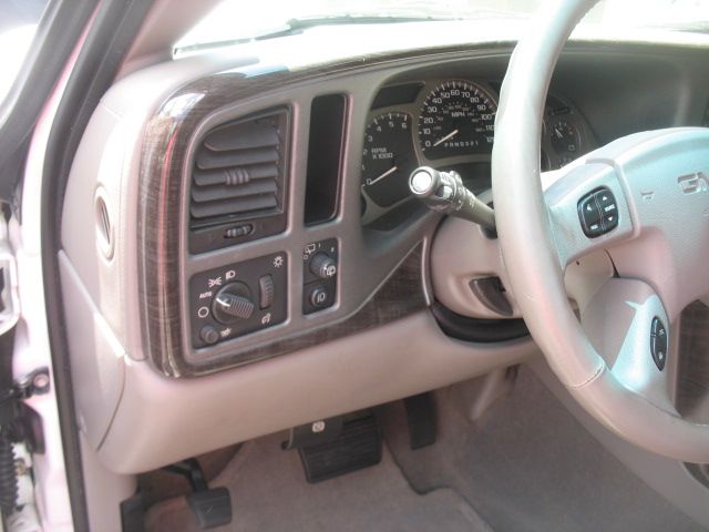 GMC Yukon XL 2006 photo 6