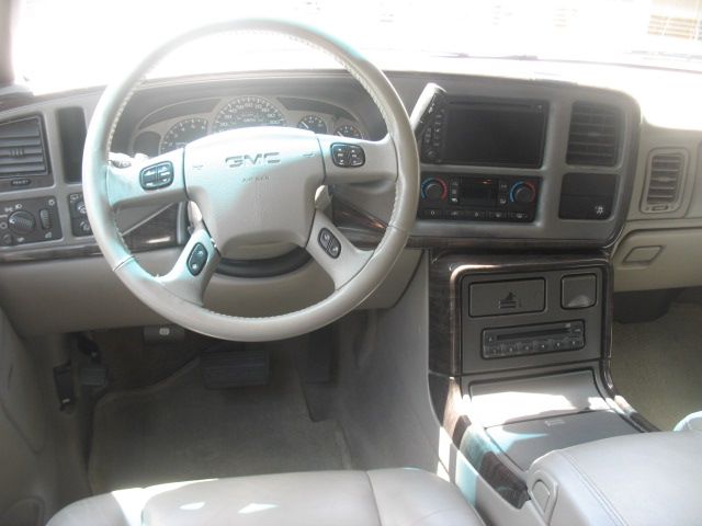 GMC Yukon XL 2006 photo 7