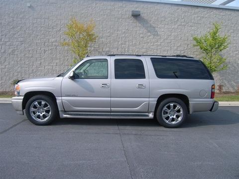 GMC Yukon XL 2006 photo 3