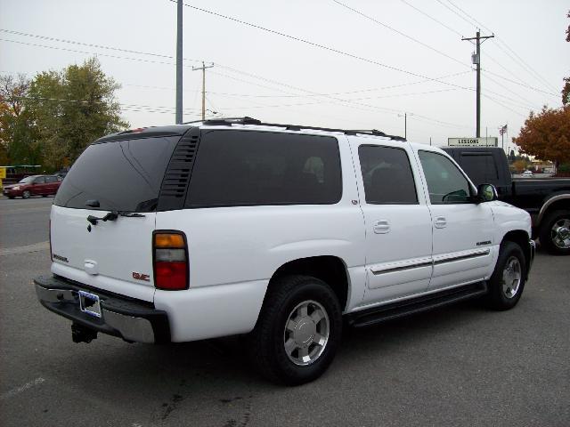 GMC Yukon XL 2006 photo 2