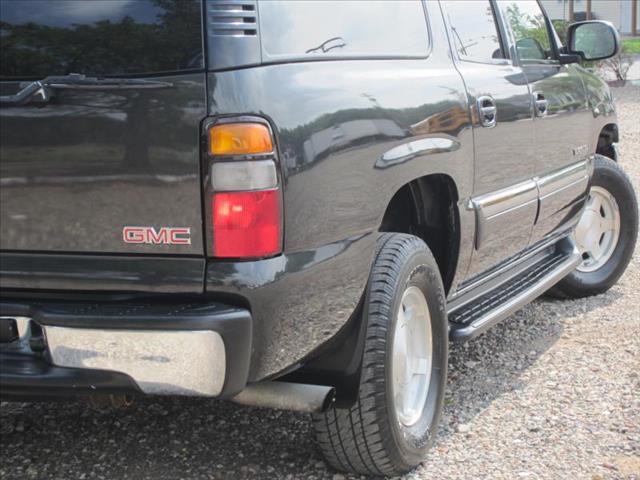 GMC Yukon XL 2006 photo 2