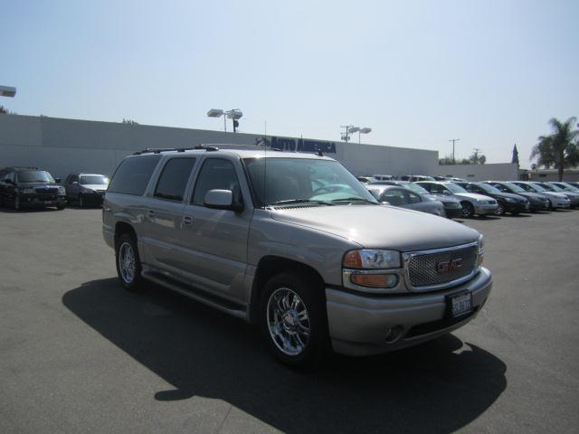 GMC Yukon XL 2006 photo 1