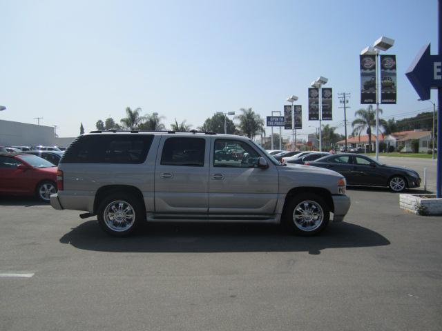 GMC Yukon XL 2006 photo 4