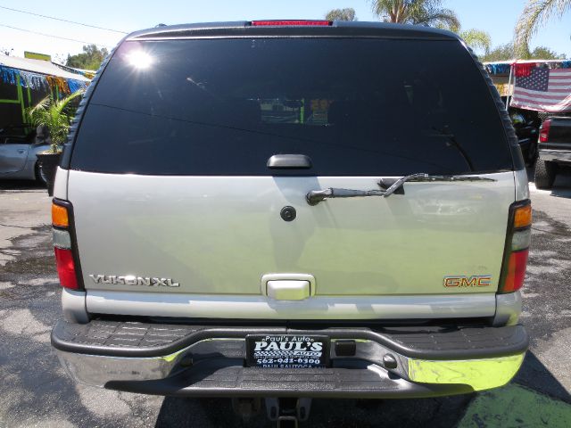 GMC Yukon XL 2006 photo 1