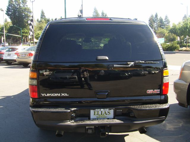 GMC Yukon XL 2006 photo 5