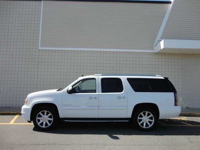 GMC Yukon XL 2007 photo 4