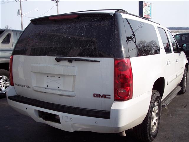 GMC Yukon XL 2007 photo 3