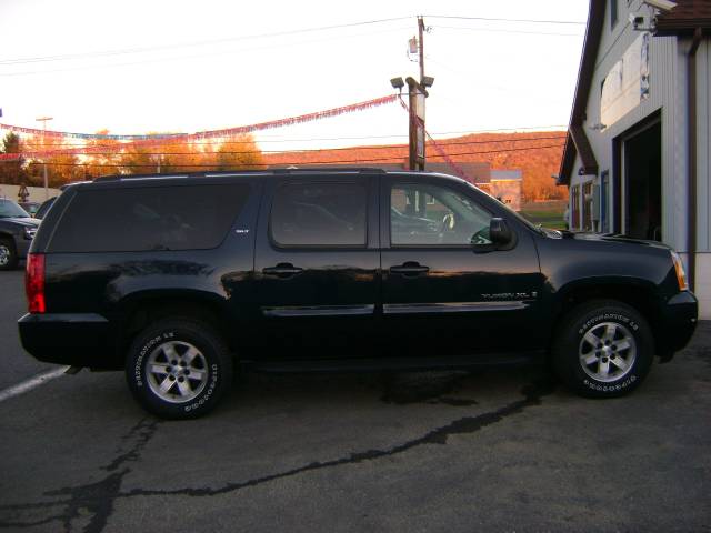 GMC Yukon XL 2007 photo 2