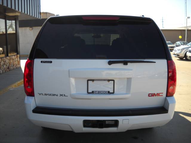 GMC Yukon XL 2007 photo 2