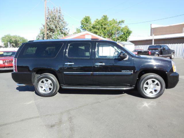 GMC Yukon XL 2007 photo 1