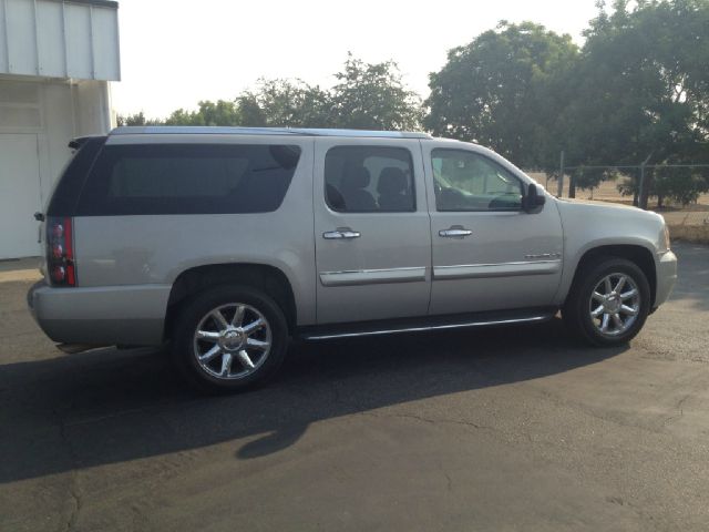 GMC Yukon XL 2007 photo 1