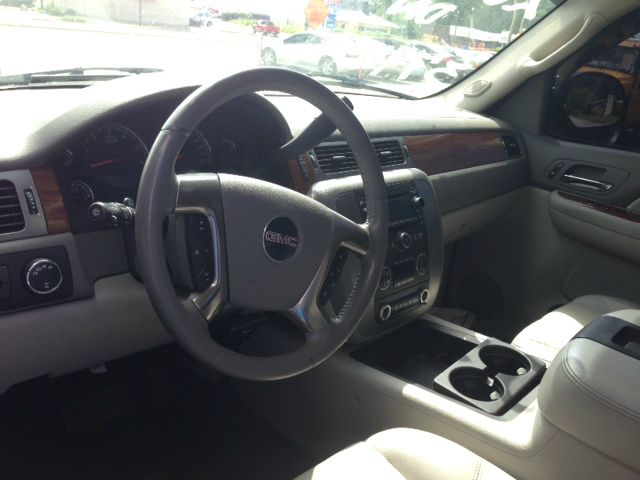 GMC Yukon XL 2007 photo 1