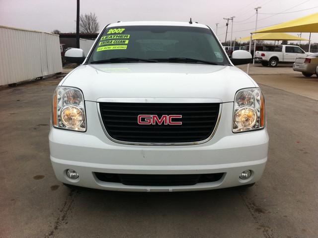 GMC Yukon XL 2007 photo 1