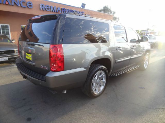 GMC Yukon XL 2007 photo 1