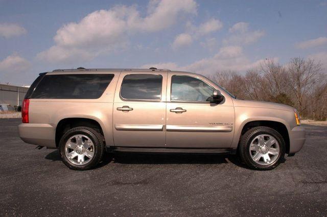 GMC Yukon XL 2007 photo 4