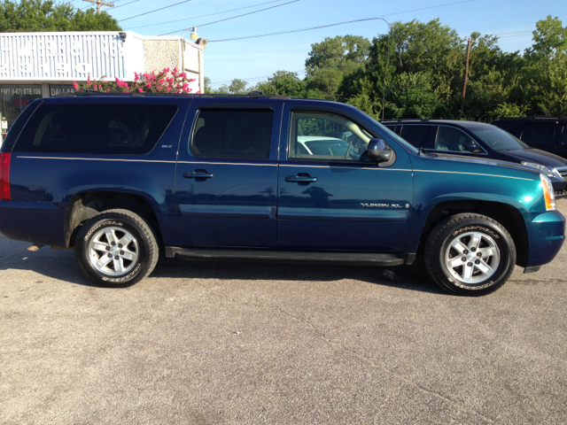 GMC Yukon XL 2007 photo 2