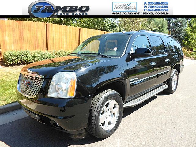 GMC Yukon XL SXT Van SUV