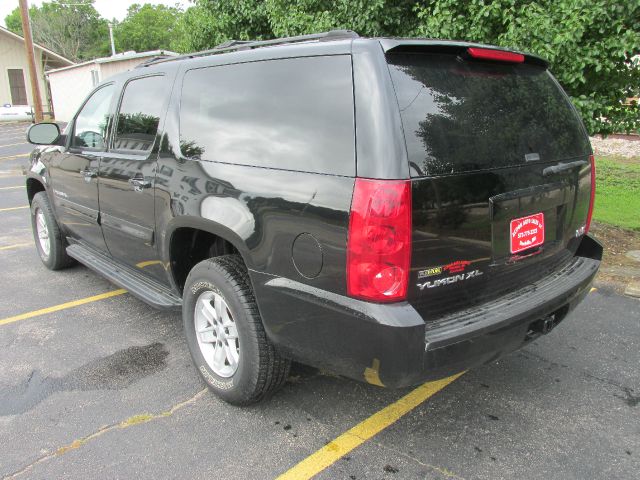 GMC Yukon XL 2007 photo 3