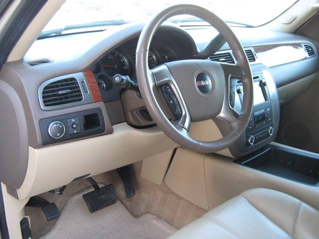 GMC Yukon XL 2007 photo 2