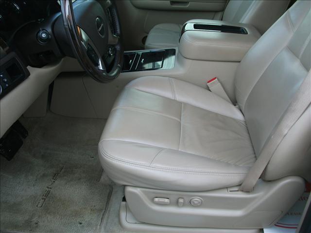 GMC Yukon XL 2007 photo 2