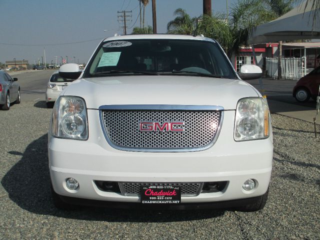 GMC Yukon XL 2007 photo 1