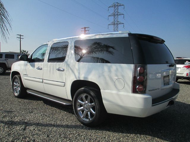 GMC Yukon XL 2007 photo 3