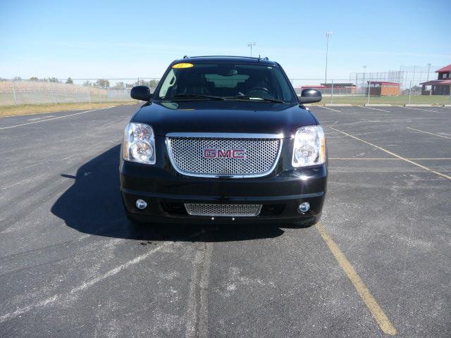 GMC Yukon XL 2007 photo 1