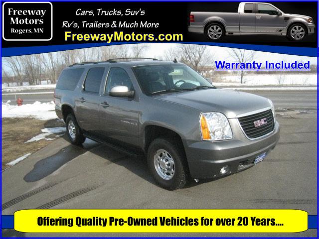 GMC Yukon XL LSi Sedan Sport Utility