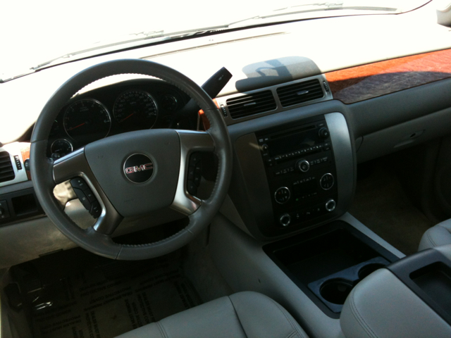 GMC Yukon XL 2007 photo 1