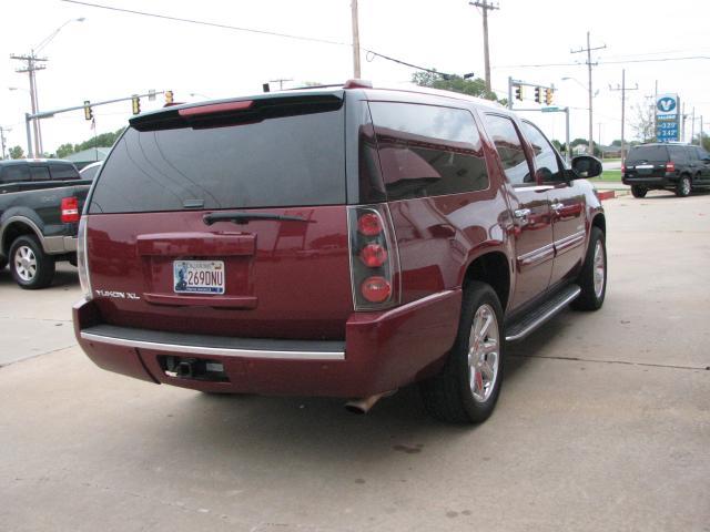 GMC Yukon XL 2007 photo 10