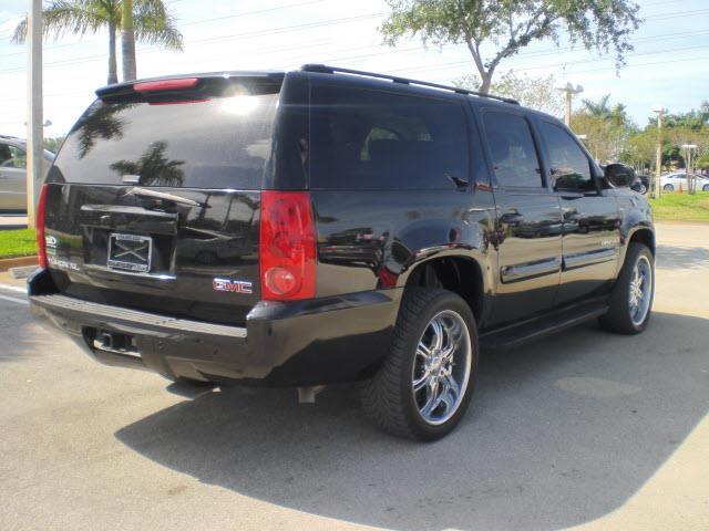 GMC Yukon XL 2007 photo 2