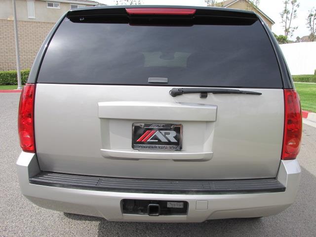 GMC Yukon XL 2007 photo 2