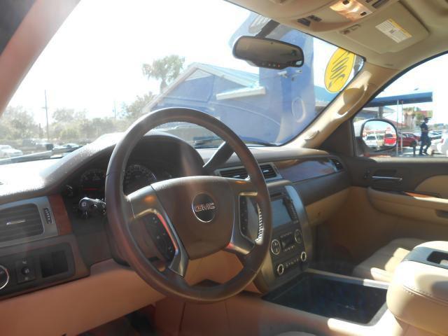 GMC Yukon XL 2007 photo 2