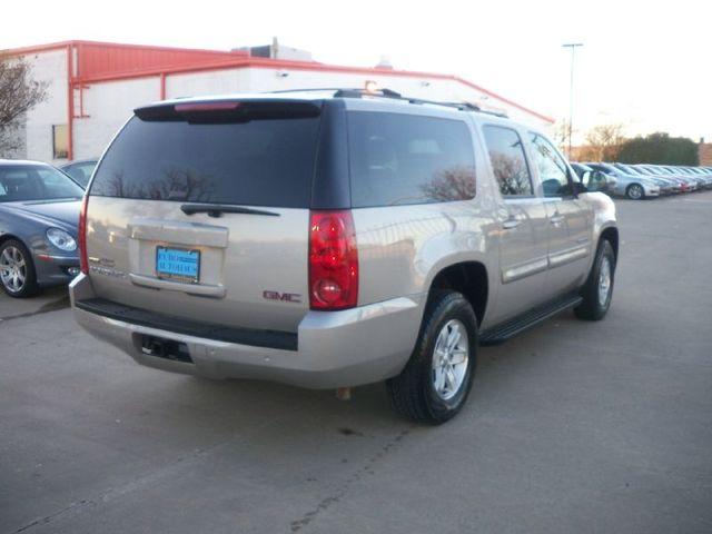 GMC Yukon XL 2007 photo 2